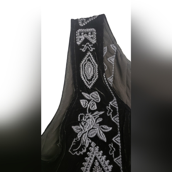Johnny Was JWLA Black Velvet Boho Embroidered Silk Blend Pintucked Dress - Picture 12 of 12